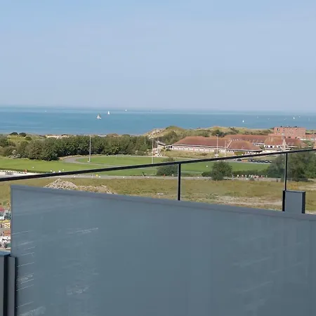 Appartement Park Tower Sea View With Pool And Gym Oostende