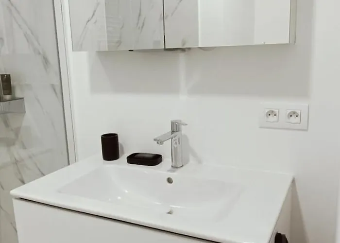 Park Tower Sea View With Pool And Gym Appartement