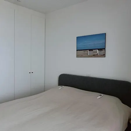 Park Tower Sea View With Pool And Gym Appartement Oostende